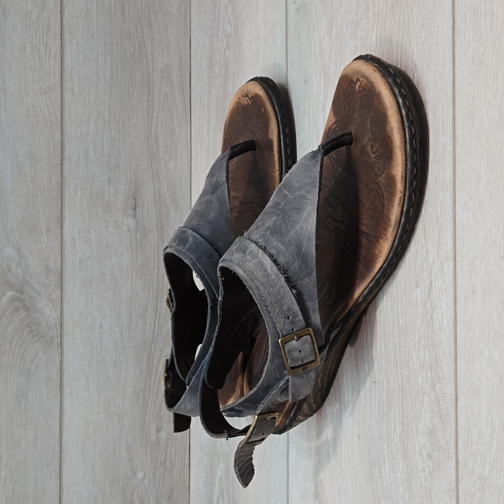 Born Gray Leather Sandals